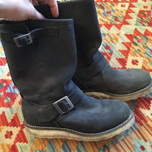 Red Wing Engineer Boots Men's 7, Women's 8.5/9